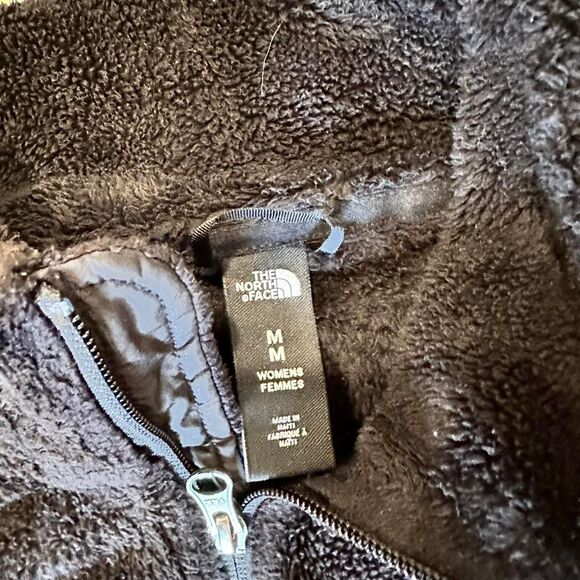 The-north-face Women's Black fleece zipup Jacket - Picture 3 of 3